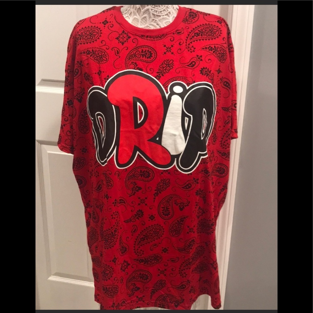 Brand new Hustle short sleeve “Drip”tee